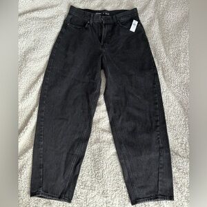 black balloon cut jeans